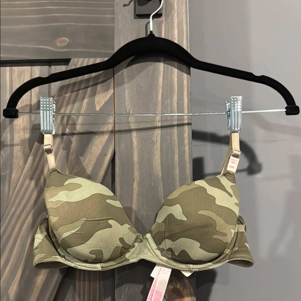PINK Victoria's Secret Green Push-Up Bra